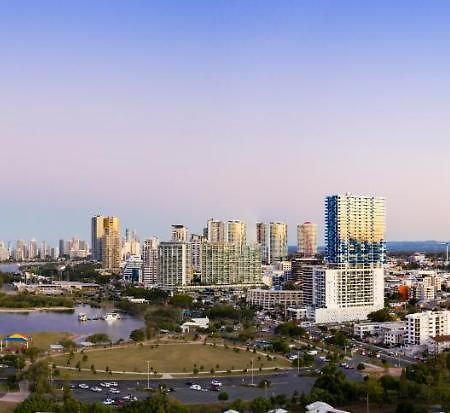 Sky Broadwater Apartments Southport Εξωτερικό φωτογραφία